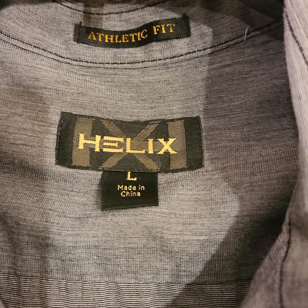 Men's Button up Shirt by Helix Size Large - Picture 8 of 9